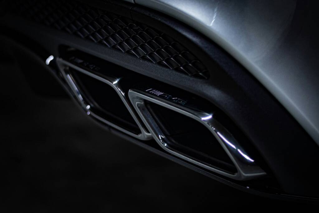 10 car detailing tips for a showroom shine